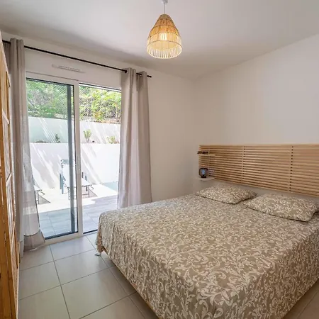 Les Lecques - Superb New Standing T3 With Garden Swimming Pool & Parking