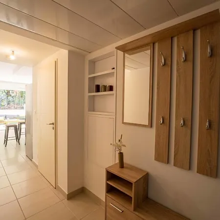 Les Lecques - Superb New Standing T3 With Garden Swimming Pool & Parking Saint-Cyr-sur-Mer